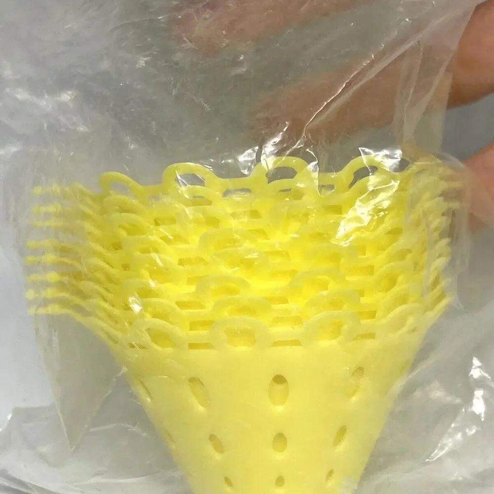 Yellow Plastic Party Favor Baskets Baby Wedding Shower Sealed 8 Piece‎ Vintage